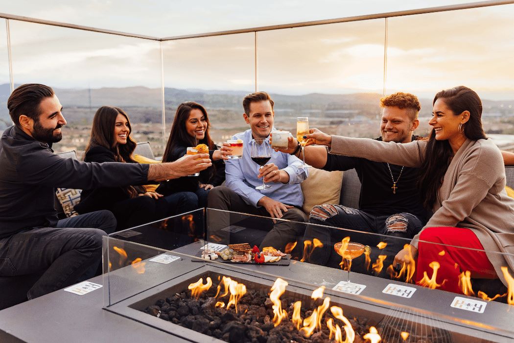 Hive & Honey Rooftop Bar photo 6